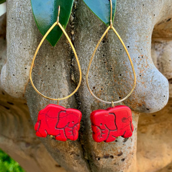 Gold Hoop + Medium Elephant 