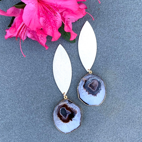 Large Gold Post + Black and Brown Agate 