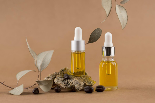 Jojoba oil has soothing anti-inflammatory agents, healing properties and is so moisturizing to the skin.