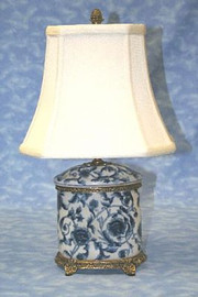 Indigo Blue and White Pattern - Luxury Hand Painted Porcelain and Gilt Bronze Ormolu - 16.5 Inch Tabletop Lamp