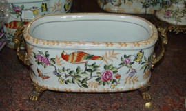 Luxury Chinese Porcelain - Fleurit Oiseaux et les Papillons