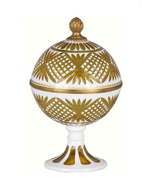 Luxe Life Finely Finished Cut Crystal Glass and Parcel Gilt Bronze Ormolu, 9 Inch Covered Dome Dish