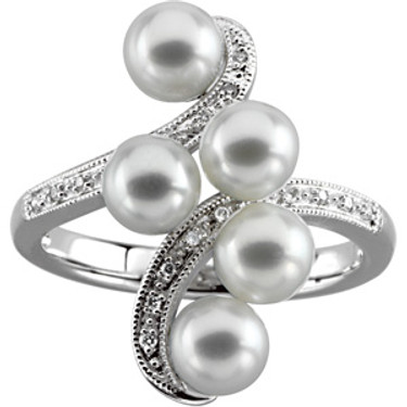 White Freshwater - Round Cultured Pearl & Gold - Diamond Ring 741 .TS. 66901
