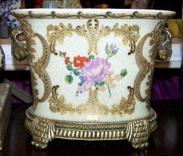 Ivory and Golden Floral - Luxury Handmade and Painted Reproduction Chinese Porcelain and Gilt Bronze Ormolu - 10 Inch Planter, Flower Pot - Style A878
