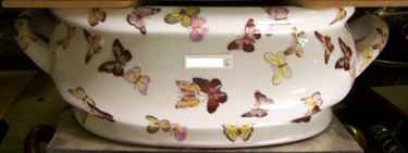 Le Papillon - Luxury Handmade and Painted Reproduction Chinese Porcelain - 16 Inch Footbath, Centerpiece, Planter Style 591