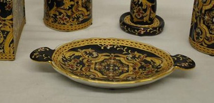 Ebony Black and Gold Medallion, Luxury Handmade Reproduction Chinese Porcelain, 9 Inch Soap Dish, Style 702