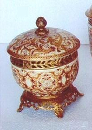Burgundy Medallion and Gold - Luxury Handmade Reproduction Chinese Porcelain and Gilt Brass Ormolu - 10 Inch Tabletop Covered Jar - Style B856