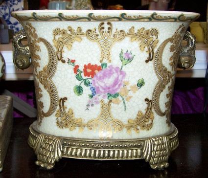 Ivory and Golden Floral - Luxury Chinese Porcelain Pattern