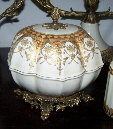 Neo Classical Ivory and Gold - Luxury Handmade Reproduction Chinese Porcelain and Gilt Brass Ormolu - 8 Inch Footed Covered Dish Style A539