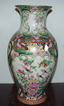 Nature Scene Gold Rose Medallion - Luxury Handmade and Painted Reproduction Chinese Porcelain - 14 Inch Mantle Vase, Jardiniere - Style 3