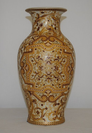 Burgundy Medallion and Gold - Luxury Handmade and Painted Reproduction Chinese Porcelain - 12 Inch Mantle Vase, Jardiniere - Style 3