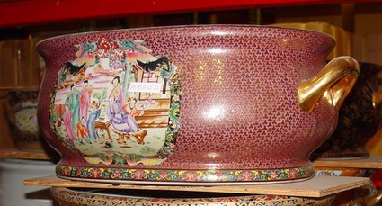 LCP - Luxury Handmade and Painted Reproduction Chinese Porcelain - 22 Inch Footbath, Planter, Centerpiece - Style 591