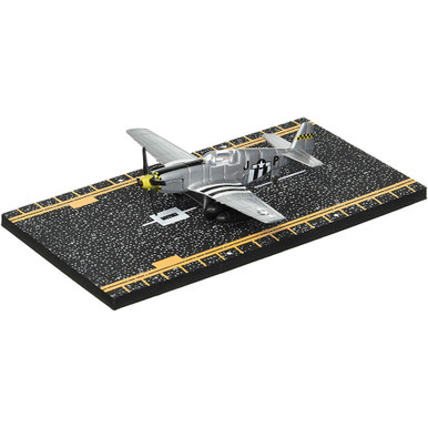 P-51 MUSTANG CHECKER NOSE HOT WINGS #17101 - PLANES OF FAME AIR MUSEUM