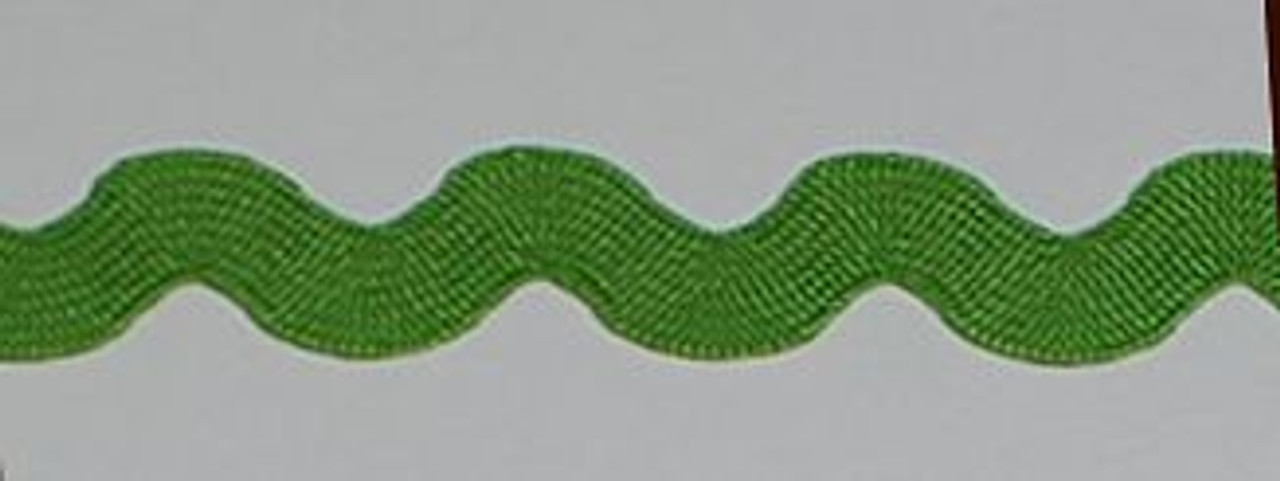 Spring Moss Green ric rac is great for all type of crafts and projects. Add Spring Moss Green ric rack to your craft supplies