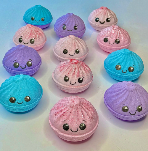 Dumpling Surprise Bath Bomb