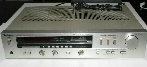 Technics SA-206 FM/AM Stereo Receiver 170W - Used  01349