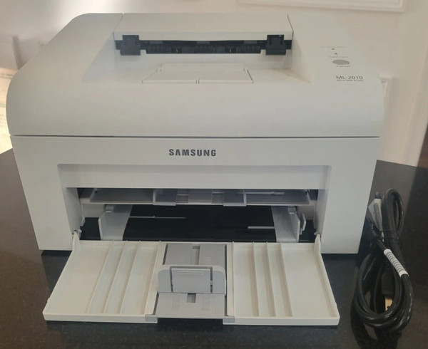 Samsung ML-2010 Mono Laser Printer - New Toner - Page Count 1643 - Used 015 