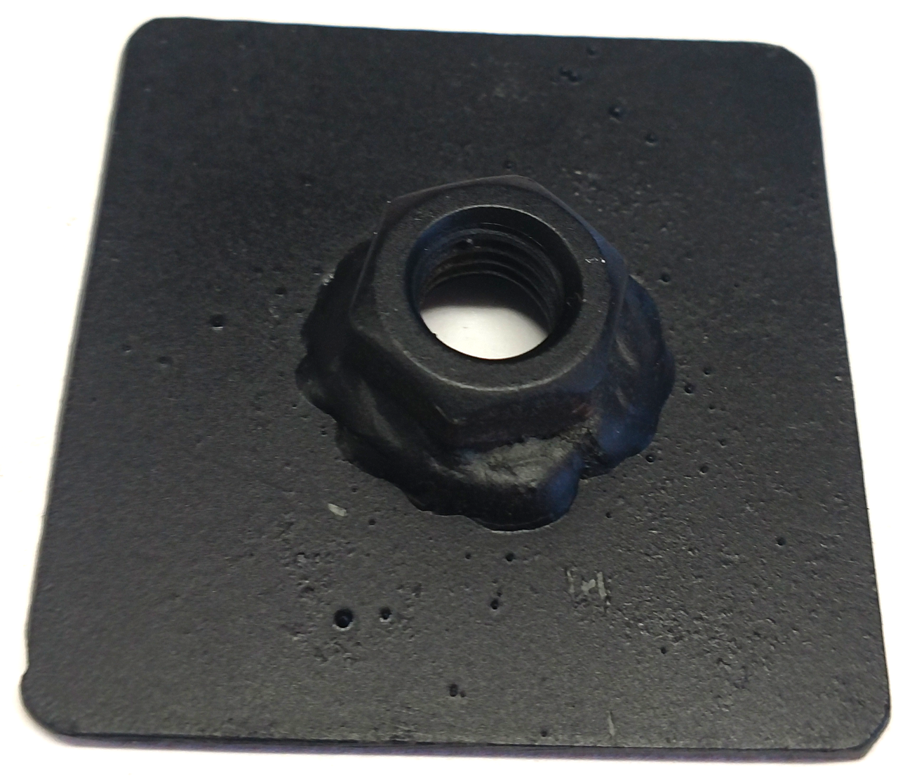 Lh 1997-2004 Dodge Dakota 2 Door Steel Front Cab Mount (Except 4 Door)
