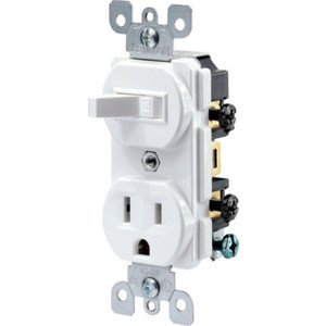 15 Amp Combo Toggle/Receptacle - White