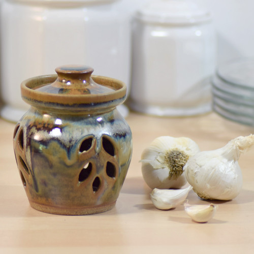 Tuscan Farmhouse Collection Garlic Keeper - Thumbnail 2