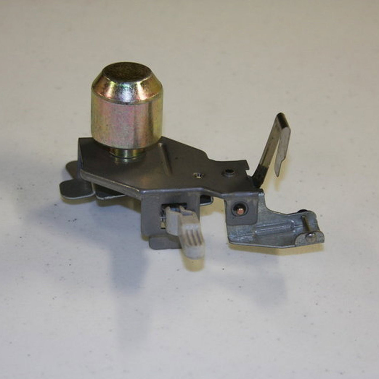 083024 Extinguisher Assembly for Indoor Kerosene Heaters Heater