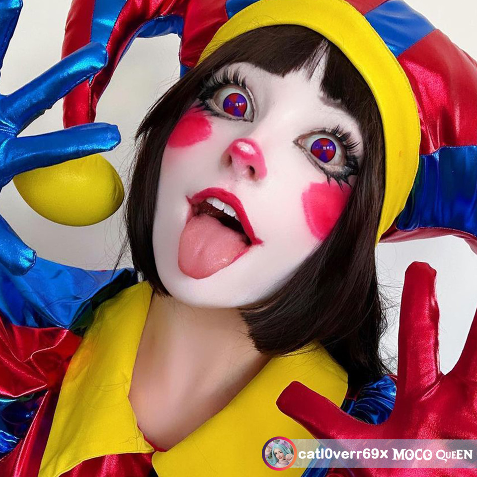Digital Circus Jester Pomni Red Costume Contacts | MocoQueen