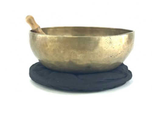 13.25" G/C# Note Himalayan Singing Bowl #g34200518