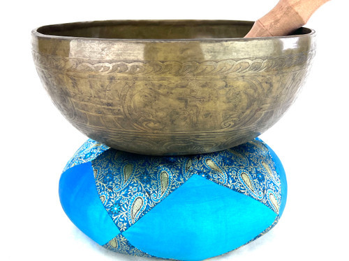 12" G/D Note Etched Golden Buddha Himalayan Singing Bowl #g25001022