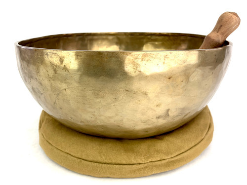 13.25" D#/B Note Himalayan Singing Bowl #d35320121