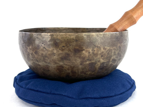 7" C#/G Note Antique Himalayan Singing Bowl #c7150622