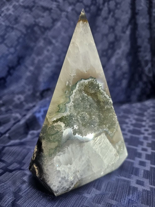 Elongated Hexagonal Agate Tower with druzy green center cave