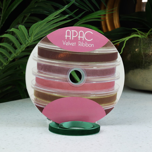 Forest Green Velvet Ribbon (10mm x 20m) Forest Green Velvet Ribbon (10mm x 20m)