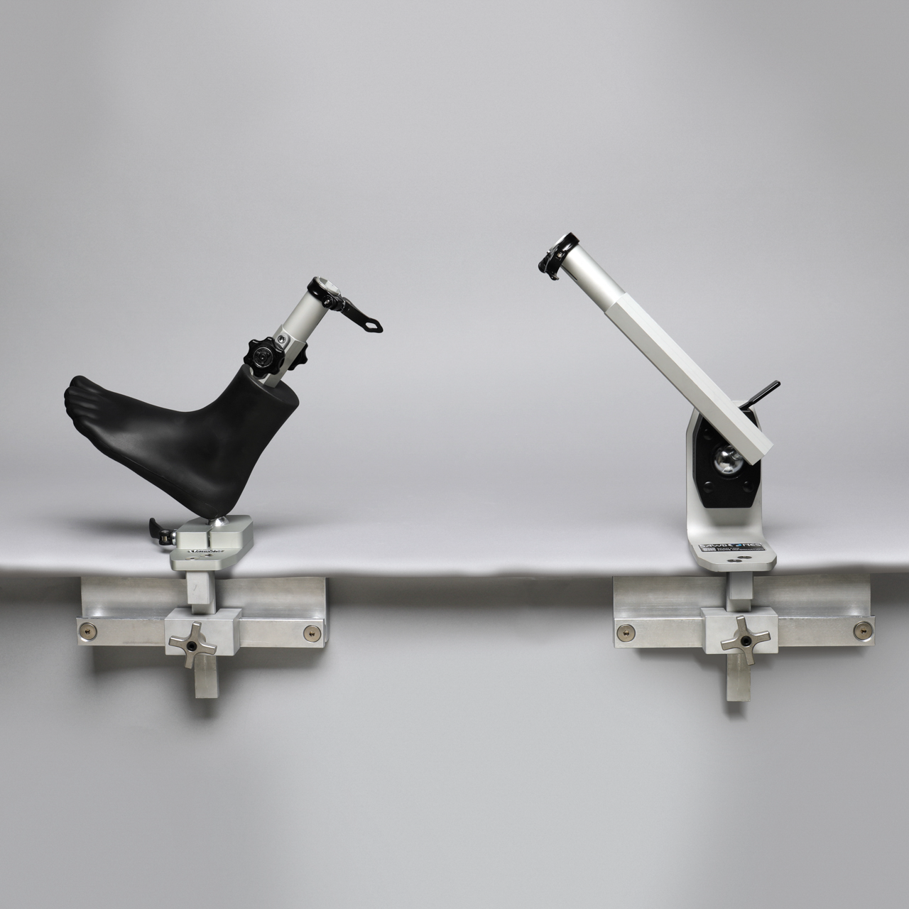 Knee System Railing Converge™ Knee System - Bed Rail Mounted with Adjustable Ligament ...