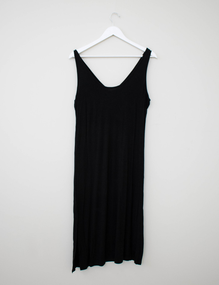 Black Slip by Got Get. Round neck.