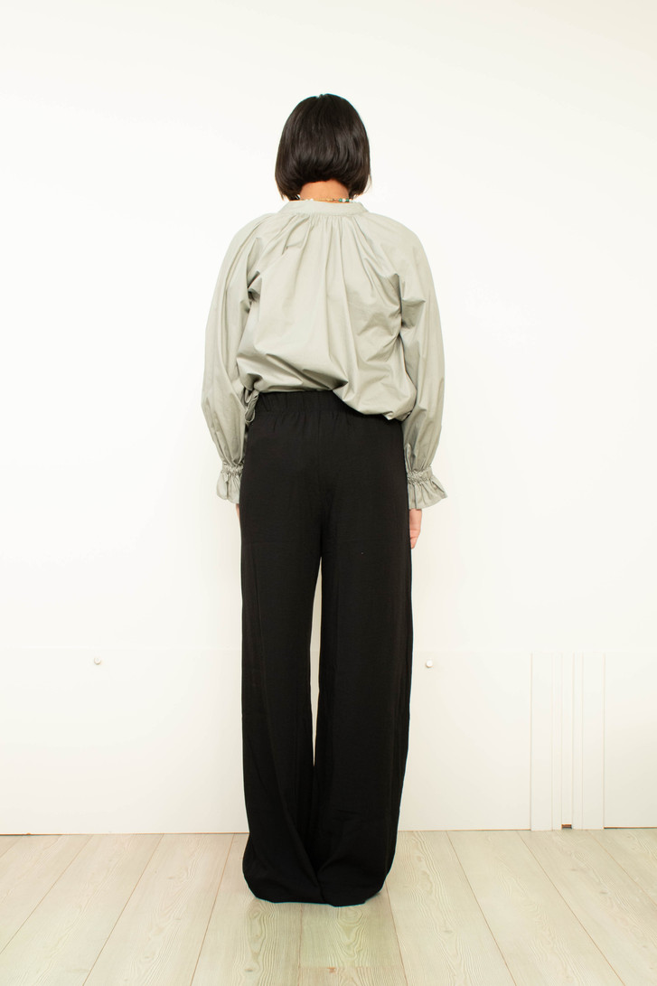 Style X Lab Live In Black Pants Model shot back