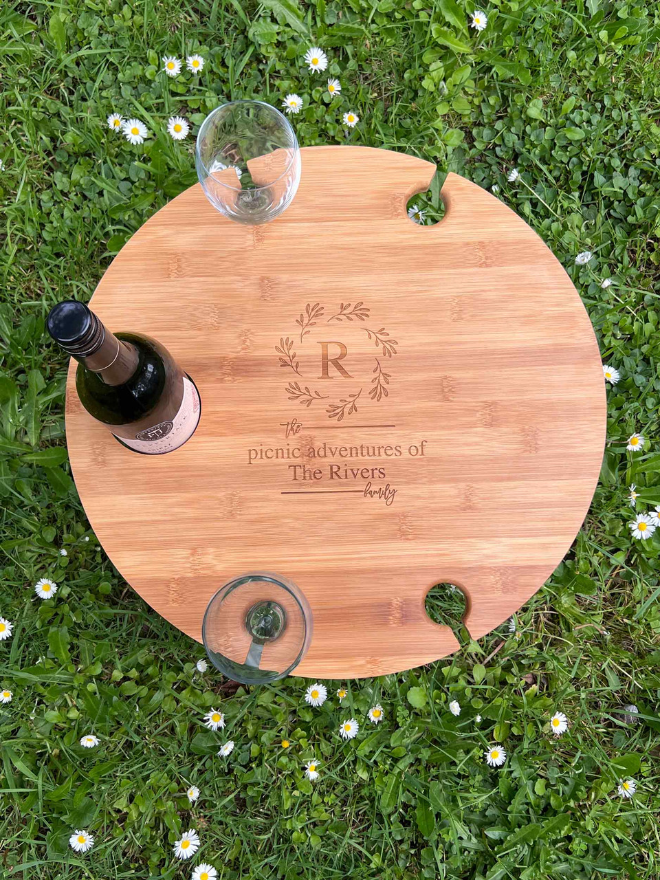 Unique Family Picnic Ideas with Personalised Wine Picnic Tables in