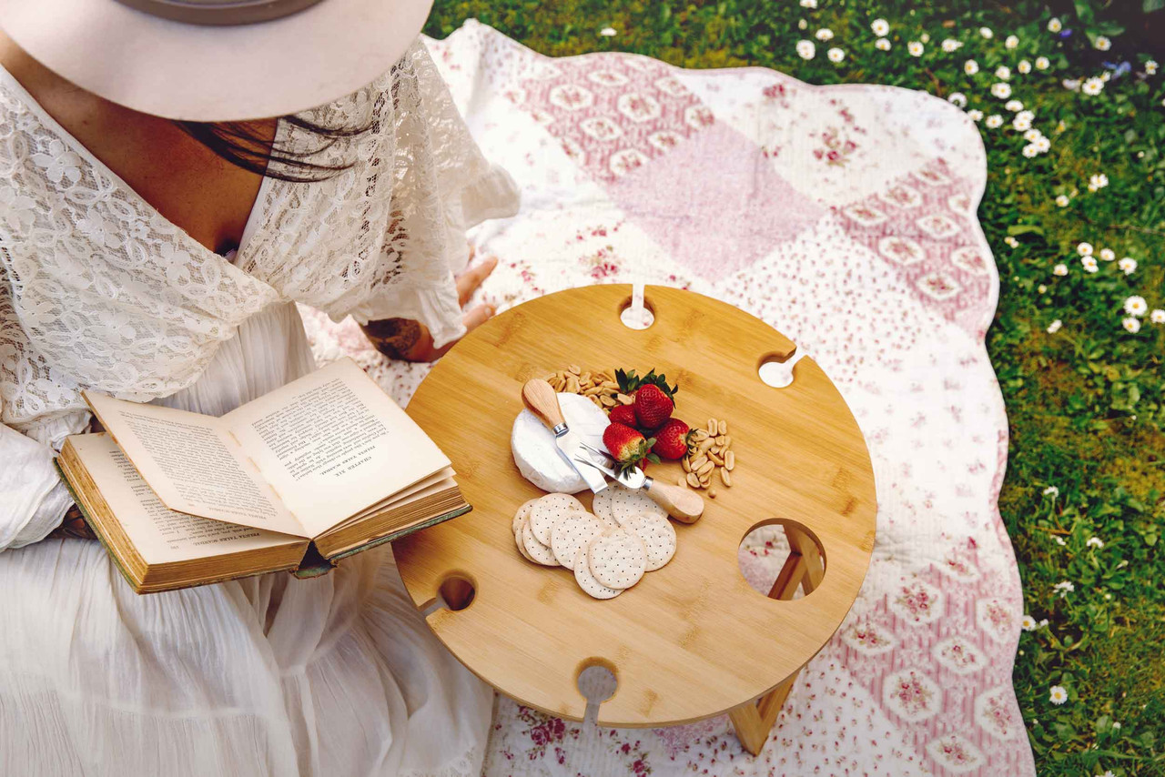 Picnic Ideas in Australia with Personalised Wine Picnic