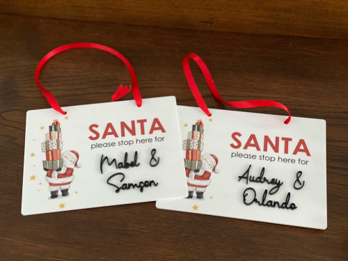 Personalised Christmas Santa Please stop here Sign to hang on the door of a childs bedroom. Made in Australia. Personalised Christmas Santa Please stop here Sign to hang on the door of a childs bedroom. Made in Australia.