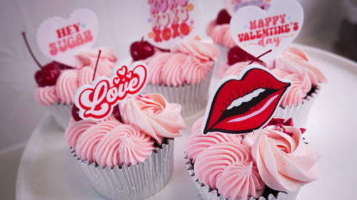 Retro Valentines Day Cupcake Toppers