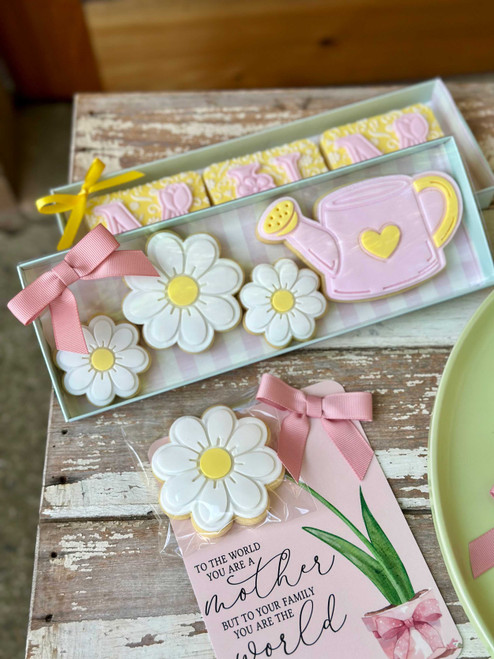 Gardening themed fondant cookie using watering can stamp